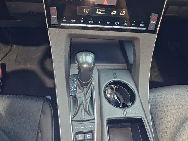 Toyota Avalon — Фото автомобиля 9