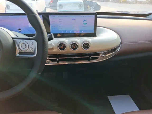 Wuling Bingo — Фото автомобиля 12