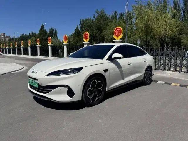 Фотография автомобиля — BYD Seal 06