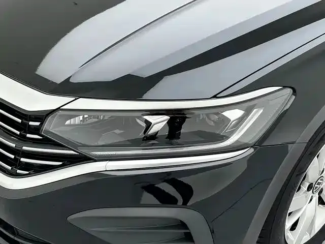 Volkswagen Passat — Фото автомобиля 8