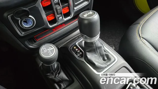 Jeep Wrangler Wrangler (JL) 2.0 Sahara 4 двери — Фото автомобиля 9