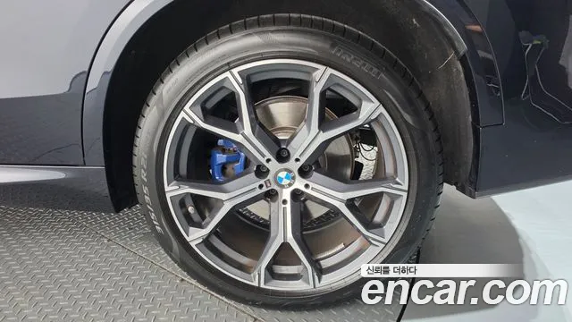 BMW X5 xDrive 40i M Sport — Фото автомобиля 17
