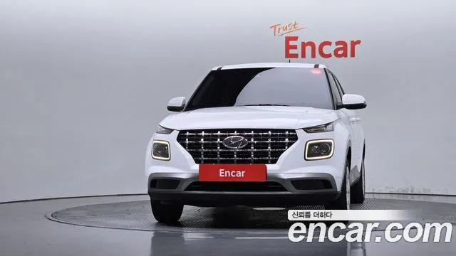 Hyundai Venue — Фото автомобиля 3