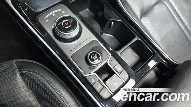 Kia Sorento Sorento 4-е поколение Бензин 2.5T 2WD — Фото автомобиля 7