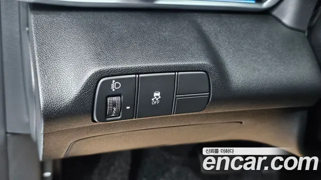 Hyundai Avante CN7 — Фото автомобиля 25