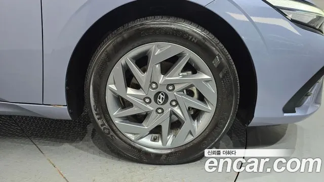 Hyundai AVANTE Новый Avante (CN7) — Фото автомобиля 21
