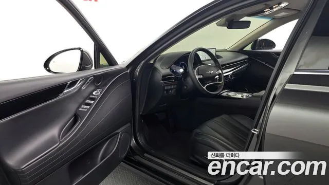 Genesis G80 Бензин 3.5 турбо AWD — Фото автомобиля 8