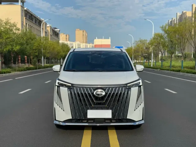 GAC Trumpchi M8 — Фото автомобиля 2