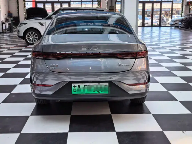 BYD Qin PLUS — Фото автомобиля 8