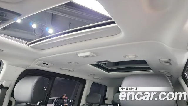 Hyundai Staria Staria 4WD Tourer 11 мест — Фото автомобиля 15