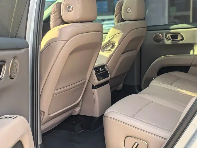Li Auto i6 — Фото автомобиля 7