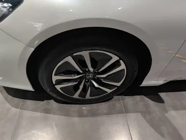 Honda Accord — Фото автомобиля 22
