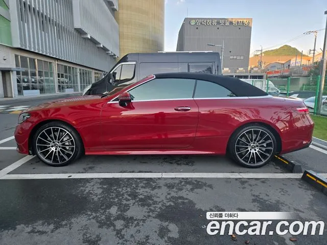 Mercedes-Benz E-Class — Фото автомобиля 8