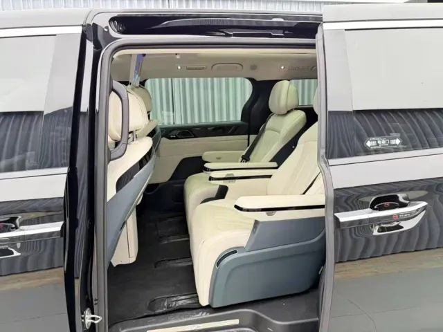 BYD Xia — Фото автомобиля 10
