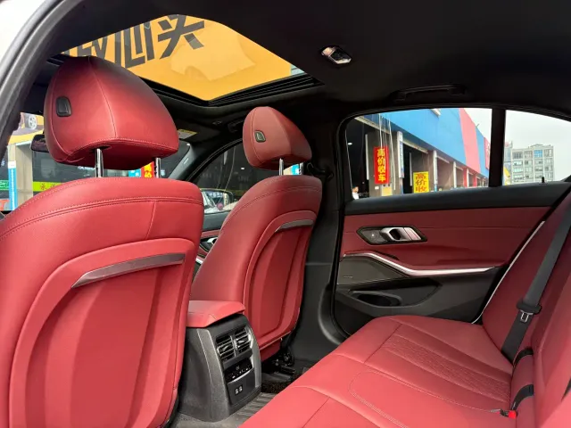 BMW 3 Series — Фото автомобиля 14