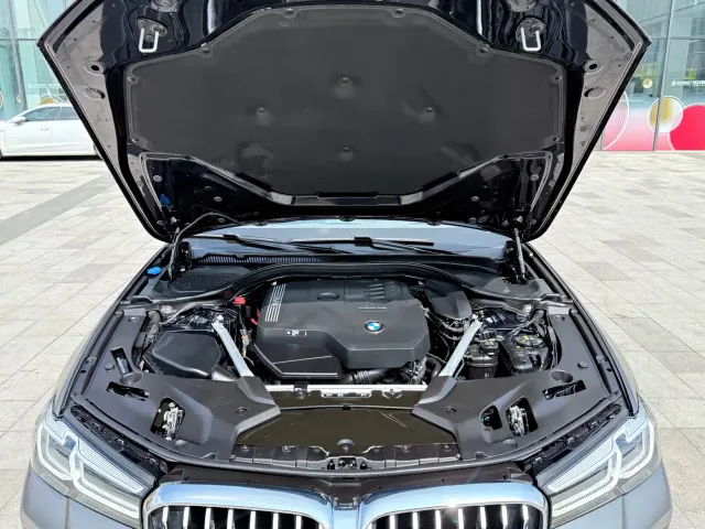 BMW 5 Series — Фото автомобиля 28