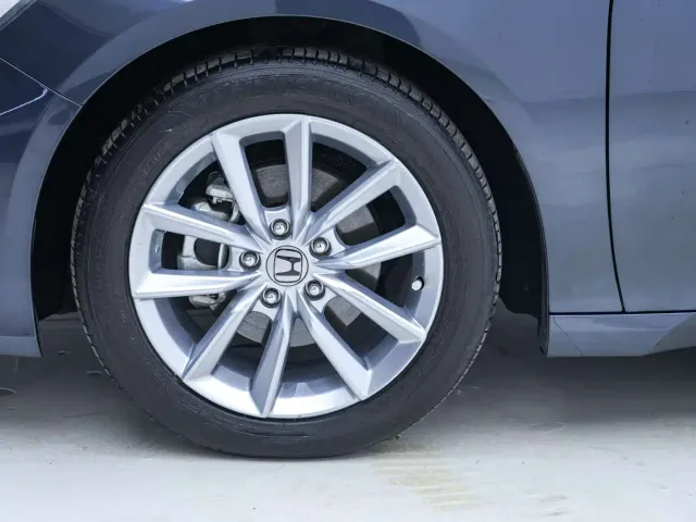 Honda Accord — Фото автомобиля 10