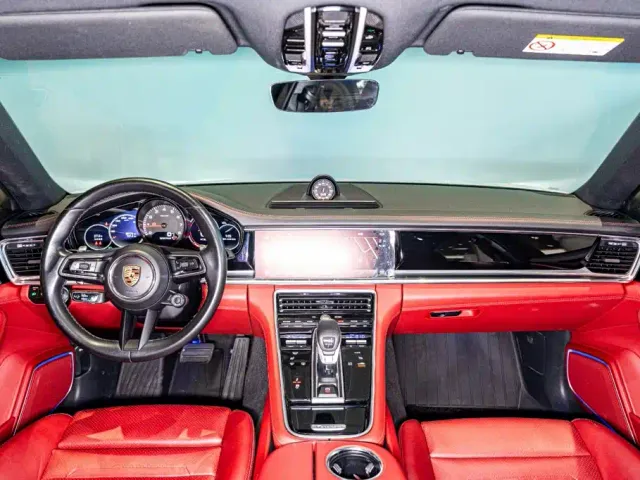 Porsche Panamera — Фото автомобиля 10