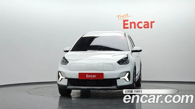 Kia Niro — Фото автомобиля 3