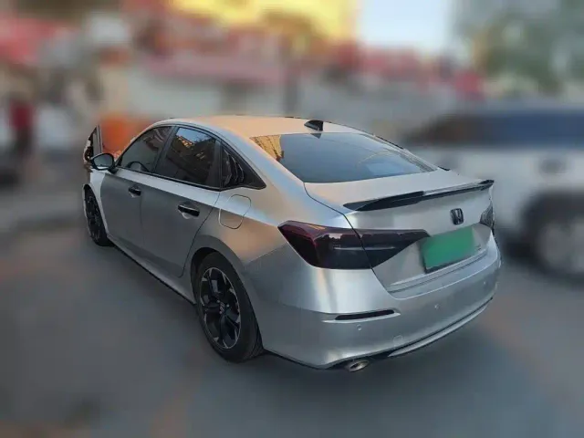 Honda Civic — Фото автомобиля 4