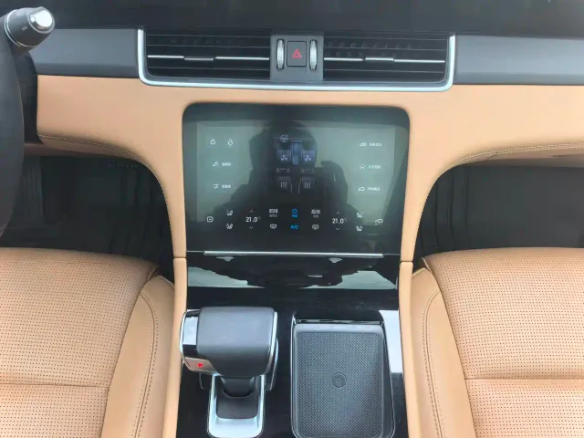 Li Auto ONE — Фото автомобиля 19