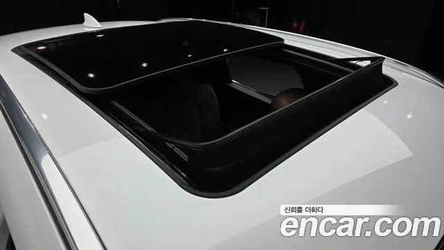 Genesis GV70 — Фото автомобиля 25