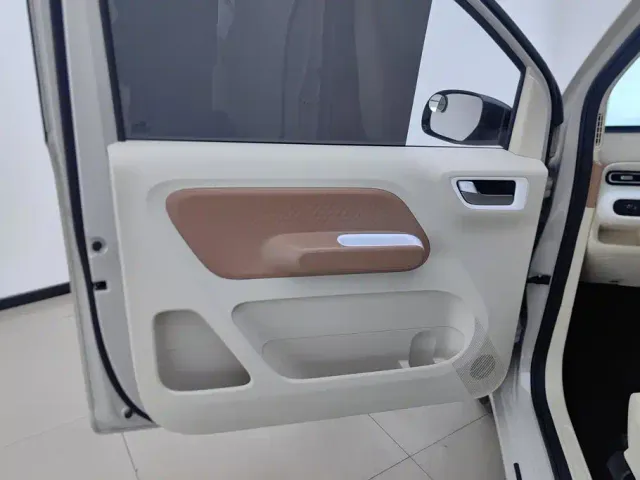 Wuling Hongguang Mini EV — Фото автомобиля 7