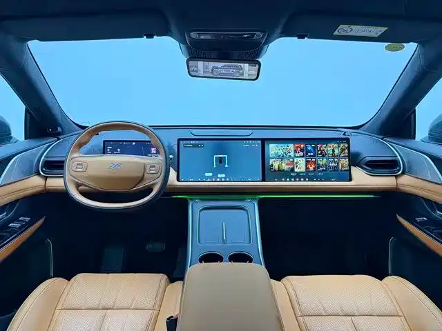 Xpeng G9 — Фото автомобиля 16