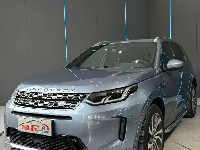 Фотография автомобиля — Land Rover Discovery Sport