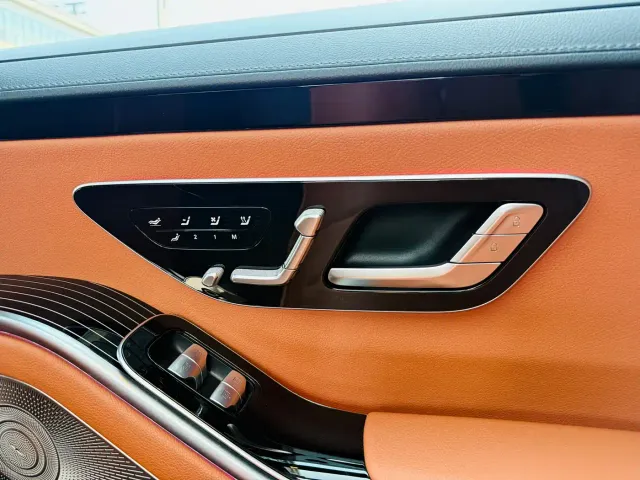 Mercedes-Benz S-Class — Фото автомобиля 17