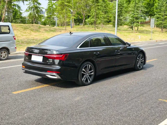 Audi A6L — Фото автомобиля 4