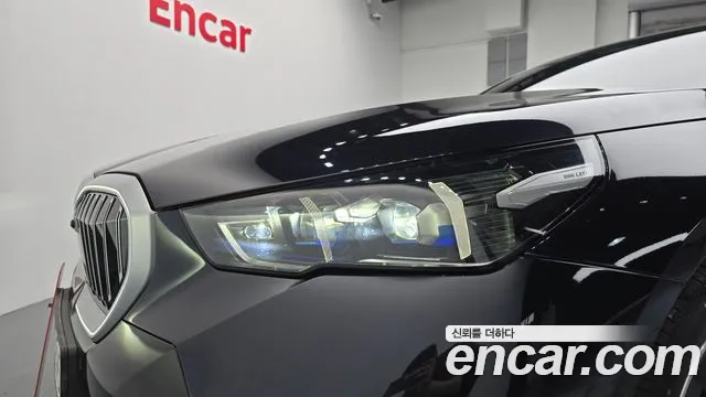 BMW 5 Series G60 — Фото автомобиля 7