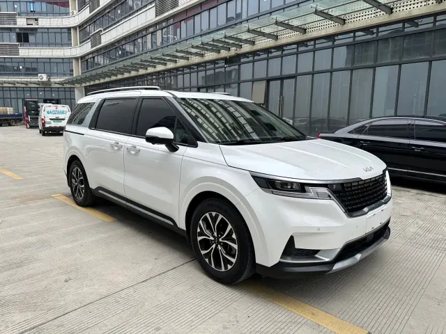 Kia Carnival 2021 2.0T Flagship Edition — Фото автомобиля 3
