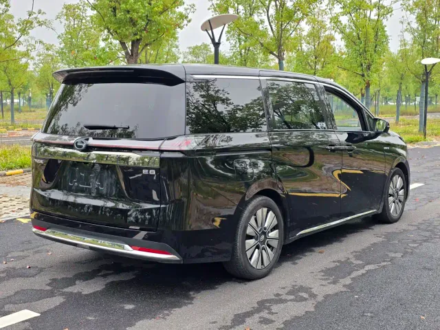 GAC Trumpchi E8 — Фото автомобиля 4