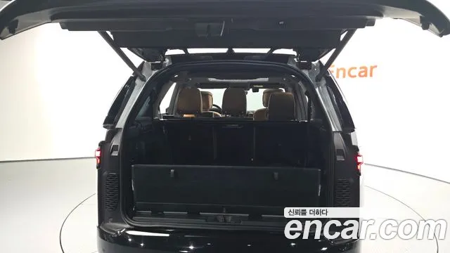 Land Rover Discovery — Фото автомобиля 20