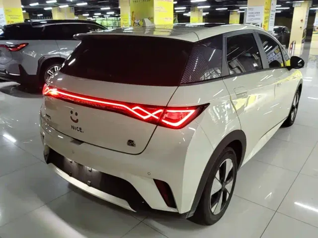 BYD Dolphin — Фото автомобиля 4