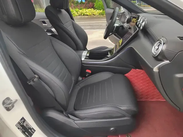Mercedes-Benz C-Class — Фото автомобиля 24
