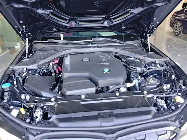 BMW 3 Series — Фото автомобиля 19