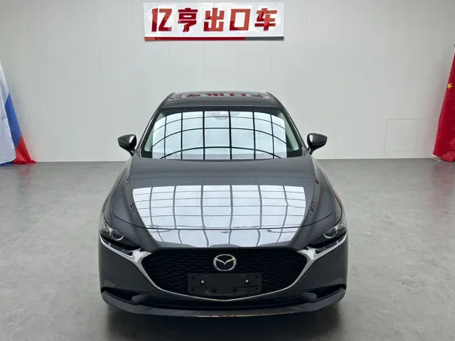 Mazda Axela — Фото автомобиля 2