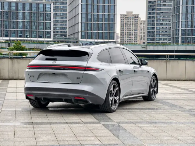 Nio ET5 Touring — Фото автомобиля 5