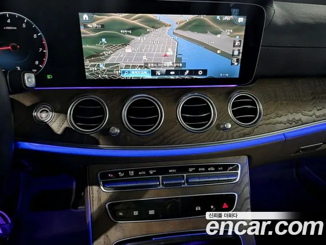 Mercedes-Benz E-Class W213 — Фото автомобиля 16