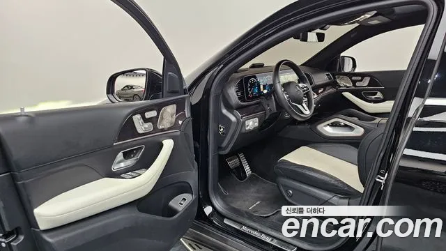 Mercedes-Benz GLE-Class — Фото автомобиля 10
