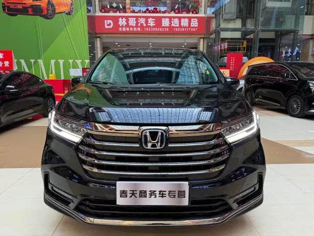 Honda Odyssey — Фото автомобиля 2