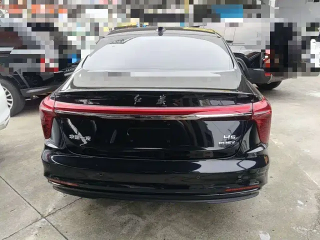 Hongqi H5 PHEV — Фото автомобиля 5