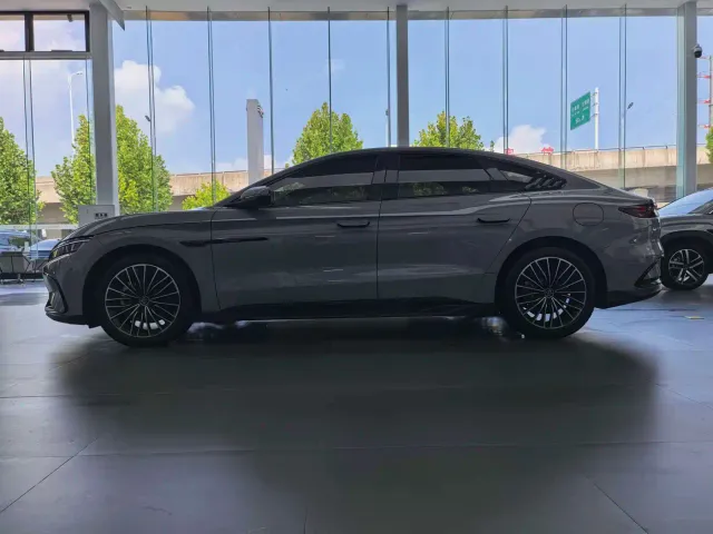 BYD Han — Фото автомобиля 3