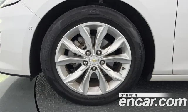 Chevrolet Malibu — Фото автомобиля 5