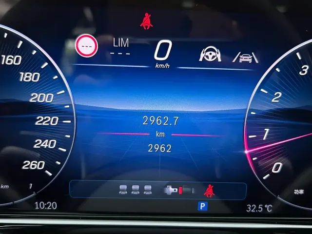 Mercedes-Benz E-Class — Фото автомобиля 15