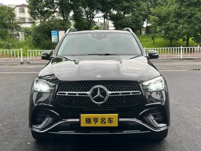 Mercedes-Benz GLE-Class — Фото автомобиля 2