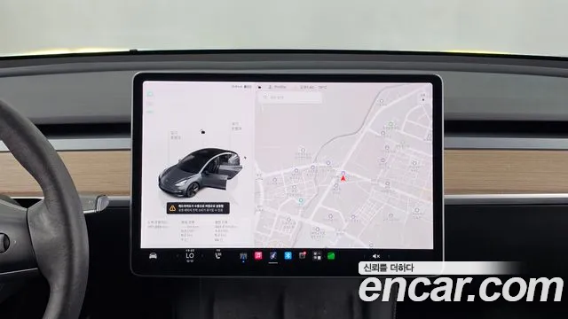 Tesla Model 3 — Фото автомобиля 20