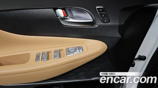 Hyundai Santafe — Фото автомобиля 18